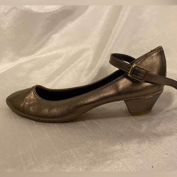 TicTacToes Gold Ankle Strap Dance Shoes Womens 6.5 1.25 inch Heel - Picture 3 of 6